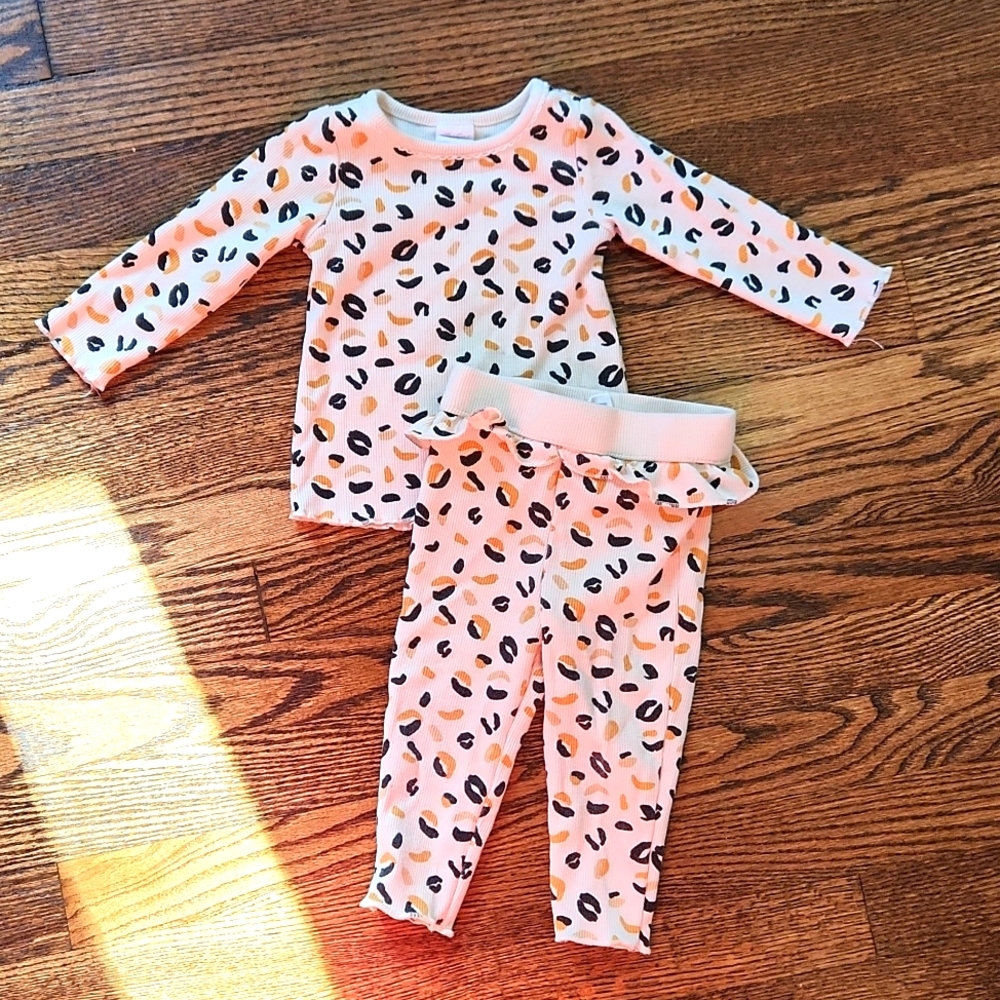 🌟7/25$ 12 Month Leapord Print Set